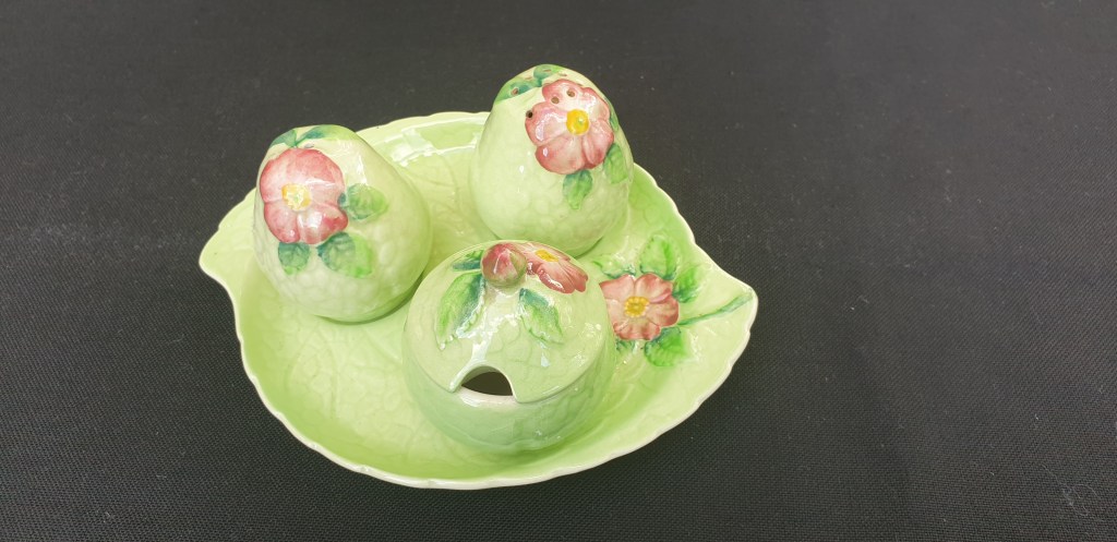 Carlton Ware, Wild Rose&nbsp;Set