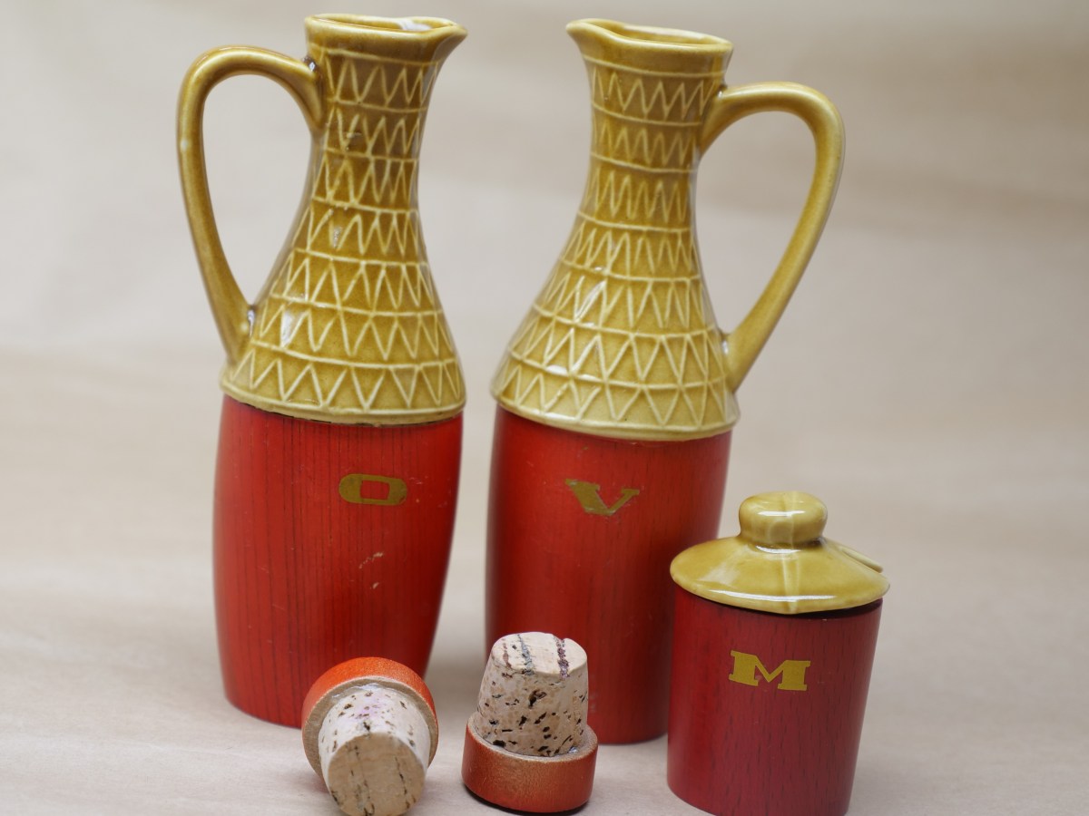 Continental Cruet of 3&nbsp;Items