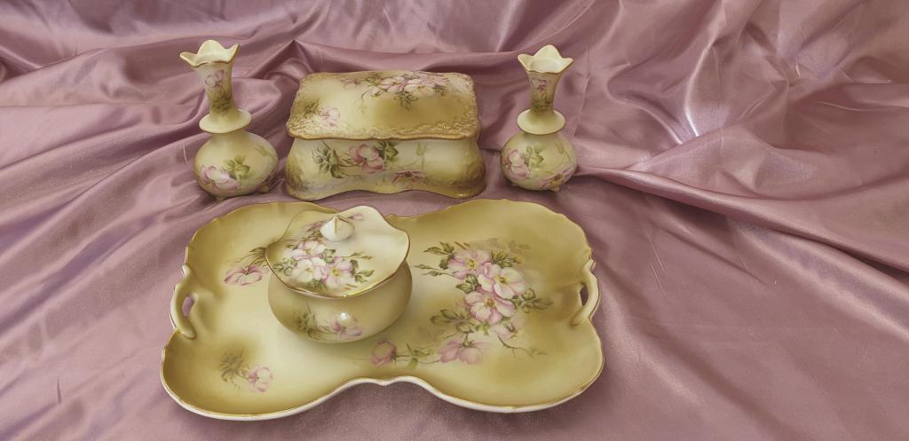 Nippon Ware Forgeries, Hand Painted Vanity&nbsp;Set