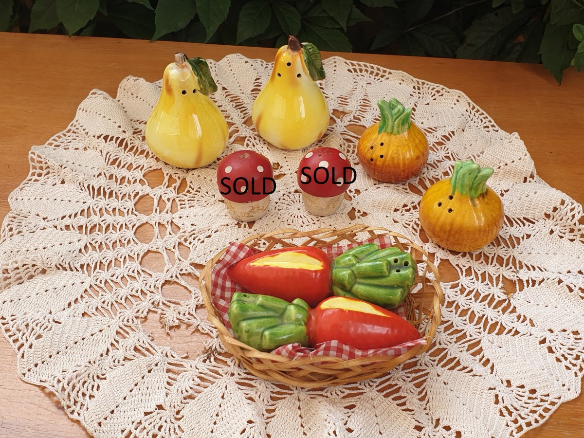 Salt and Pepper Shaker, Vintage Collection I: Fruit, Vegetables &&nbsp;Fungi